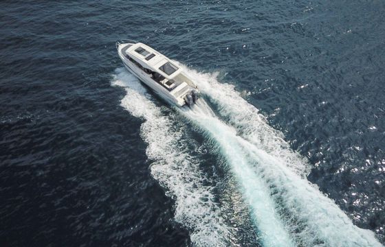 Motorboat Parker 920 Explorer MAX 350hp