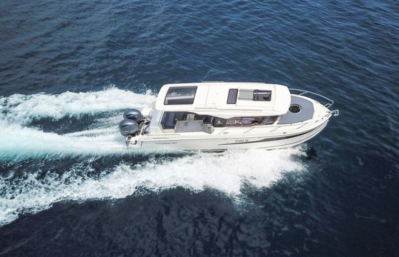 Motorboat Parker 920 Explorer MAX 350hp