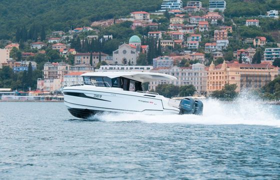 Motorboat Parker 920 Explorer MAX 350hp