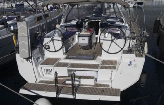 Sailboat Beneteau Oceanis 48 14.6m