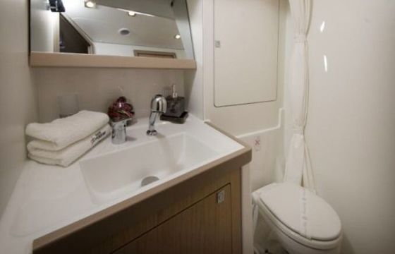 Sailboat Beneteau Oceanis 48 14.6m