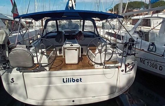 Sailboat Bénéteau Oceanis 40.1 12m