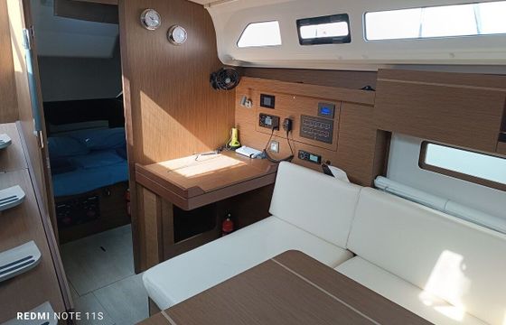 Sailboat Bénéteau Oceanis 40.1 12m