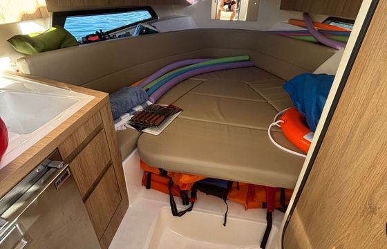 Motorboat FS 29 Concept 300hp