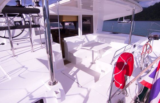 Catamaran Lagoon-Bénéteau Lagoon 400 S2 - 4 + 1 cab. 11.97m