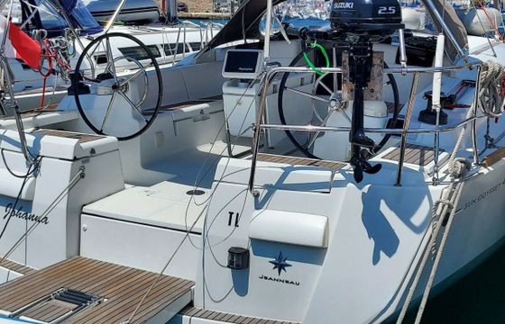 Sailboat JEANNEAU SUN ODYSSEY 439 12.98m