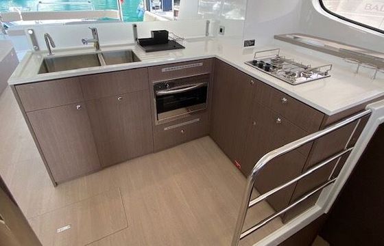 Catamaran Bali 4.6 Mira 14m