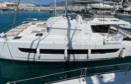 Catamaran Bali 4.6 Mira 14m