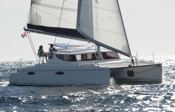 Catamaran FOUNTAINE PAJOT MAHE 36 11m