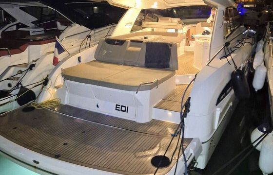 Motor yacht Bavaria 45 HT 400hp