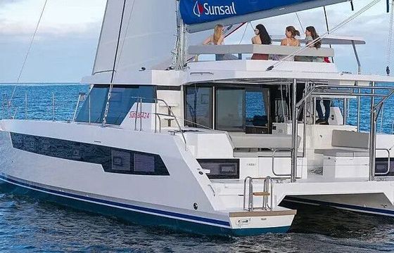 Catamaran Sunsail 424/4/4 12m
