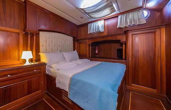 Sailboat MOTORSAILOR DEA DEL MARE 560hp