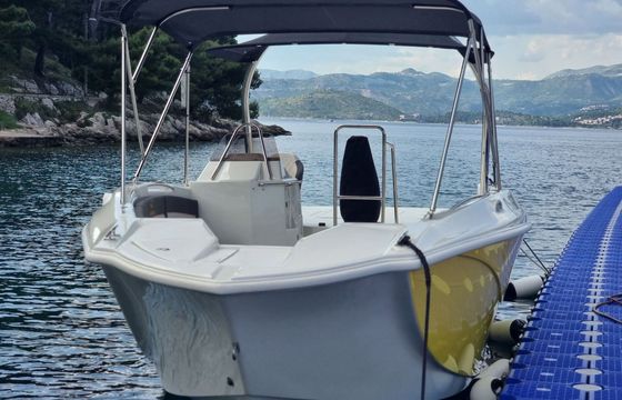 Motorboat Mercan Yachting Excursion 34 320hp