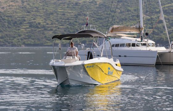 Motorboat Mercan Yachting Excursion 34 320hp