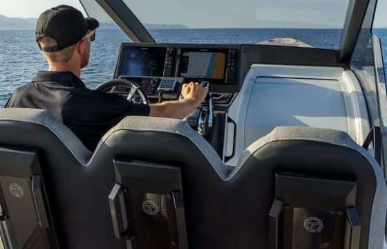 Motorboat Technohull Omega 47 900hp