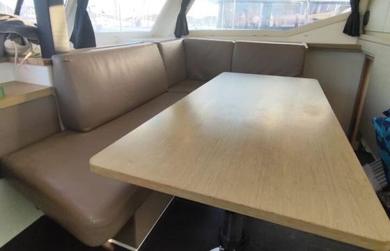 Catamaran Fountaine Pajot Lucia 40 11.73m