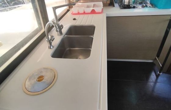 Catamaran Fountaine Pajot Lucia 40 11.73m