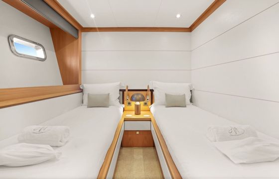 Motor yacht Guy Couach 37 fly 4000hp