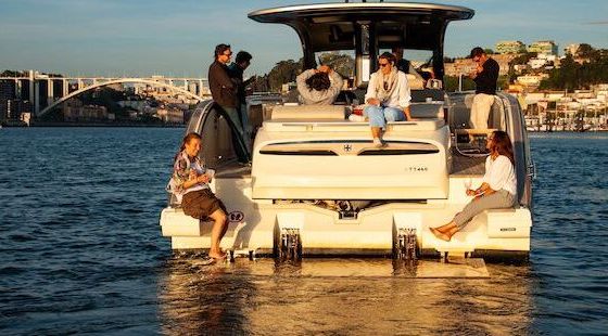 Motorboat Invictus 46 1200hp