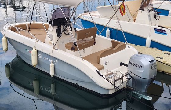 Motorboat Barqa Q19 100hp