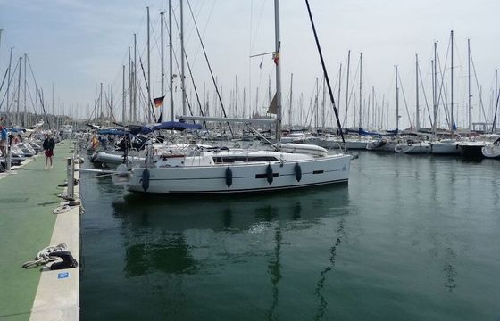 Sailboat Dufour 382 GL 11m