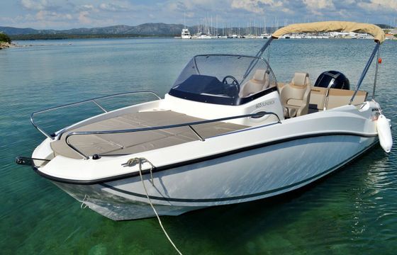 Motorboat QUICKSILVER Sundeck Activ 605 150hp