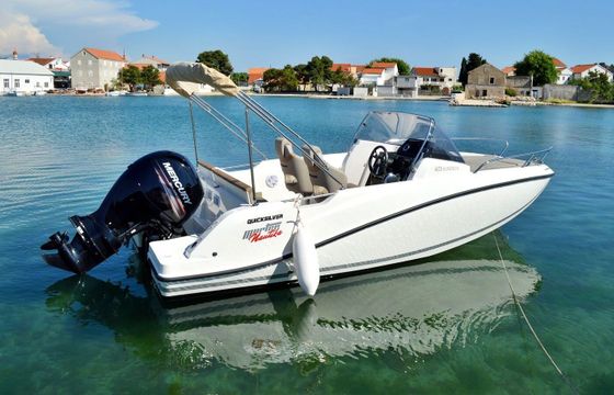 Motorboat QUICKSILVER Sundeck Activ 605 150hp