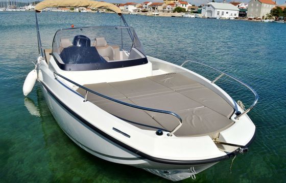 Motorboat QUICKSILVER Sundeck Activ 605 150hp
