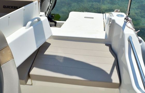 Motorboat QUICKSILVER Sundeck Activ 605 150hp