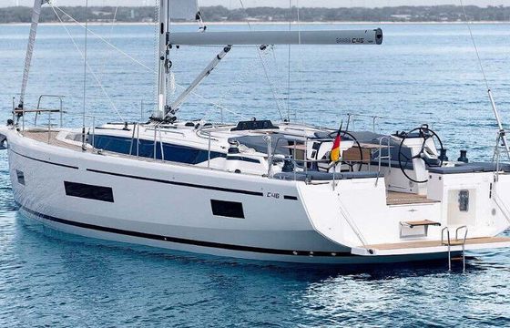 Sailboat Bavaria C46 14m