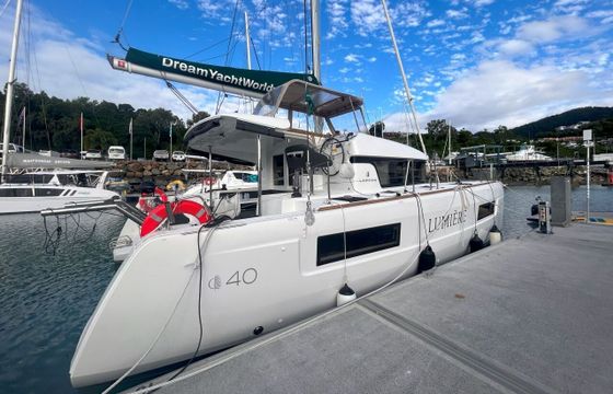 Catamaran Lagoon-Bénéteau Lagoon 40 - 4 cab. 11m