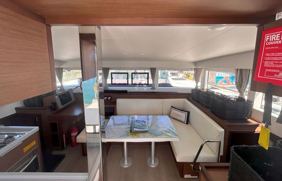 Catamaran Lagoon-Bénéteau Lagoon 40 - 4 cab. 11m