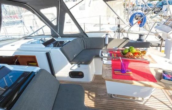 Sailboat Hanse Hanse 455 13.95m