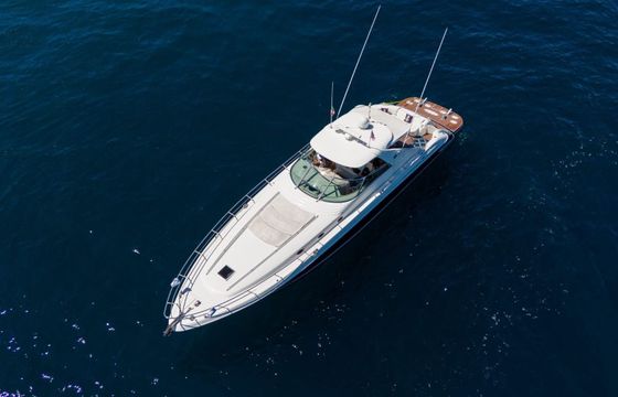 Motor yacht Sea Ray Sundancer 800hp