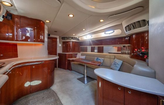 Motor yacht Sea Ray Sundancer 800hp