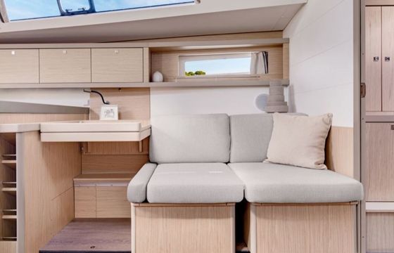 Sailboat BENETEAU OCEANIS 45 13.85m