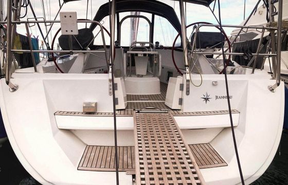 Sailboat Jeanneau Sun Odyssey 49 14.73m
