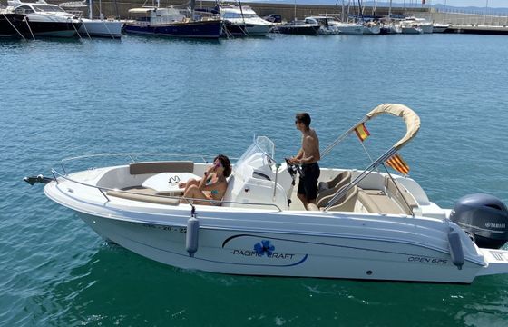 Motorboat Pacific Craft Open 625 130hp
