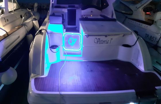 Motorboat Ilver-Petrachi Natante 33 500hp