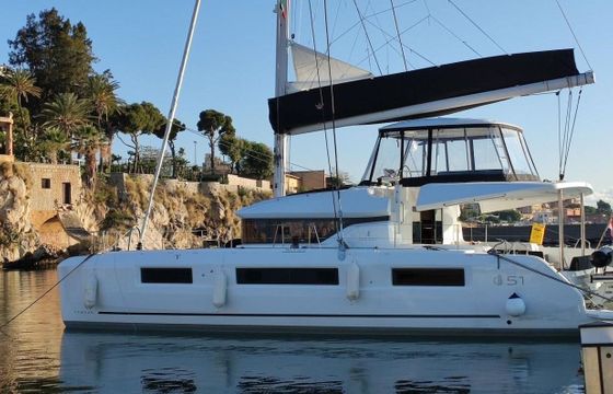 Catamaran Lagoon 51 15m
