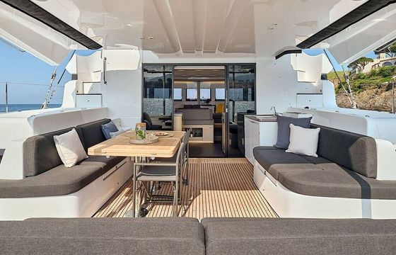 Catamaran Lagoon 51 15m