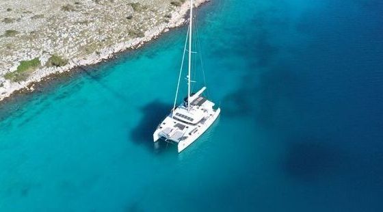 Catamaran Discovery - All inclusive half board Lagoon 52 15.86m