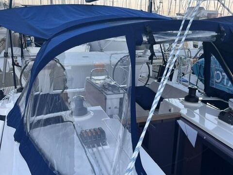 Sailboat Bavaria Bavaria 38 11m