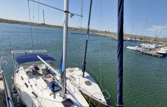 Sailboat Bavaria 35 holiday 10.4m