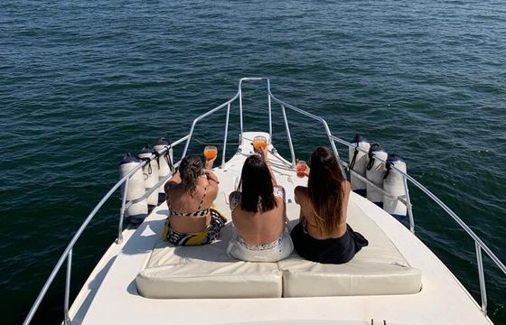 Motorboat Oceanic 32 feet