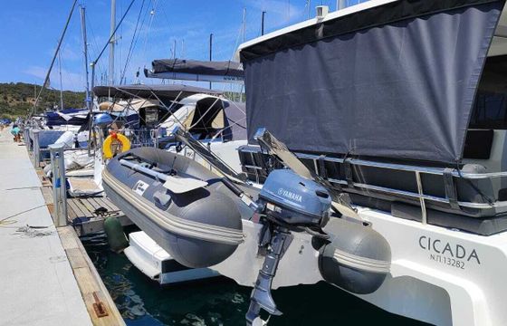 Catamaran Fountaine Pajot Astréa 42 12m