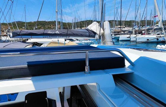 Catamaran Fountaine Pajot Astréa 42 12m