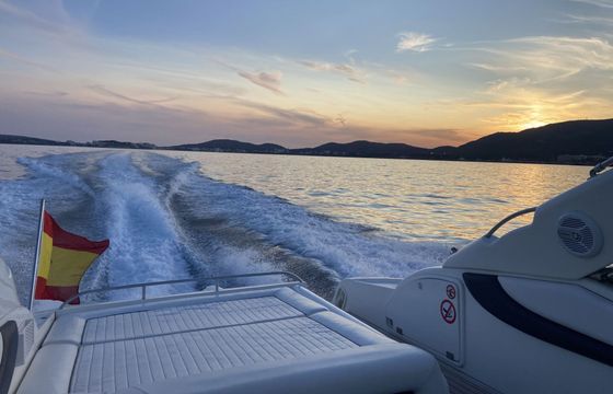 Motorboat Sunseeker Superhawk 48 900hp