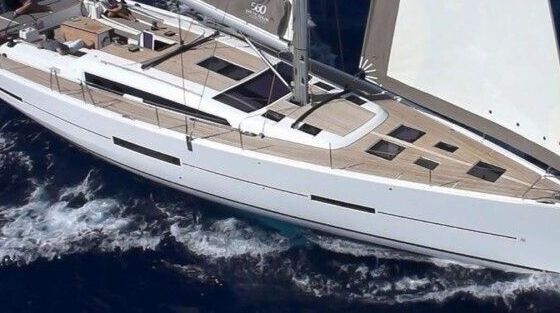 Sailboat Dufour 560 17m