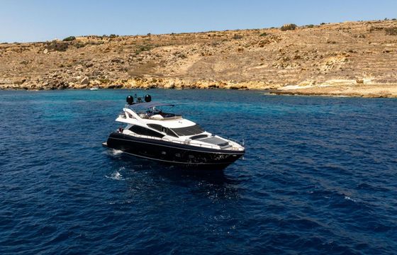Motor yacht Sunseeker Manhattan 73 3000hp